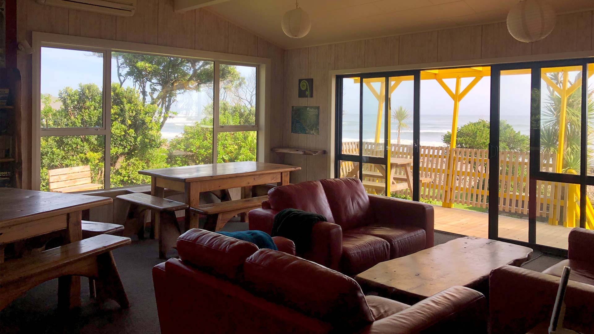 Punakaiki Beach Hostel - Budget Hostel & Backpacker Accommodation, Punakaiki, New Zealand